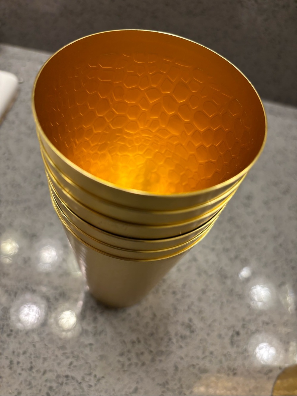 Set of 6 Reusable Gold Aluminum
Honeycomb Cup